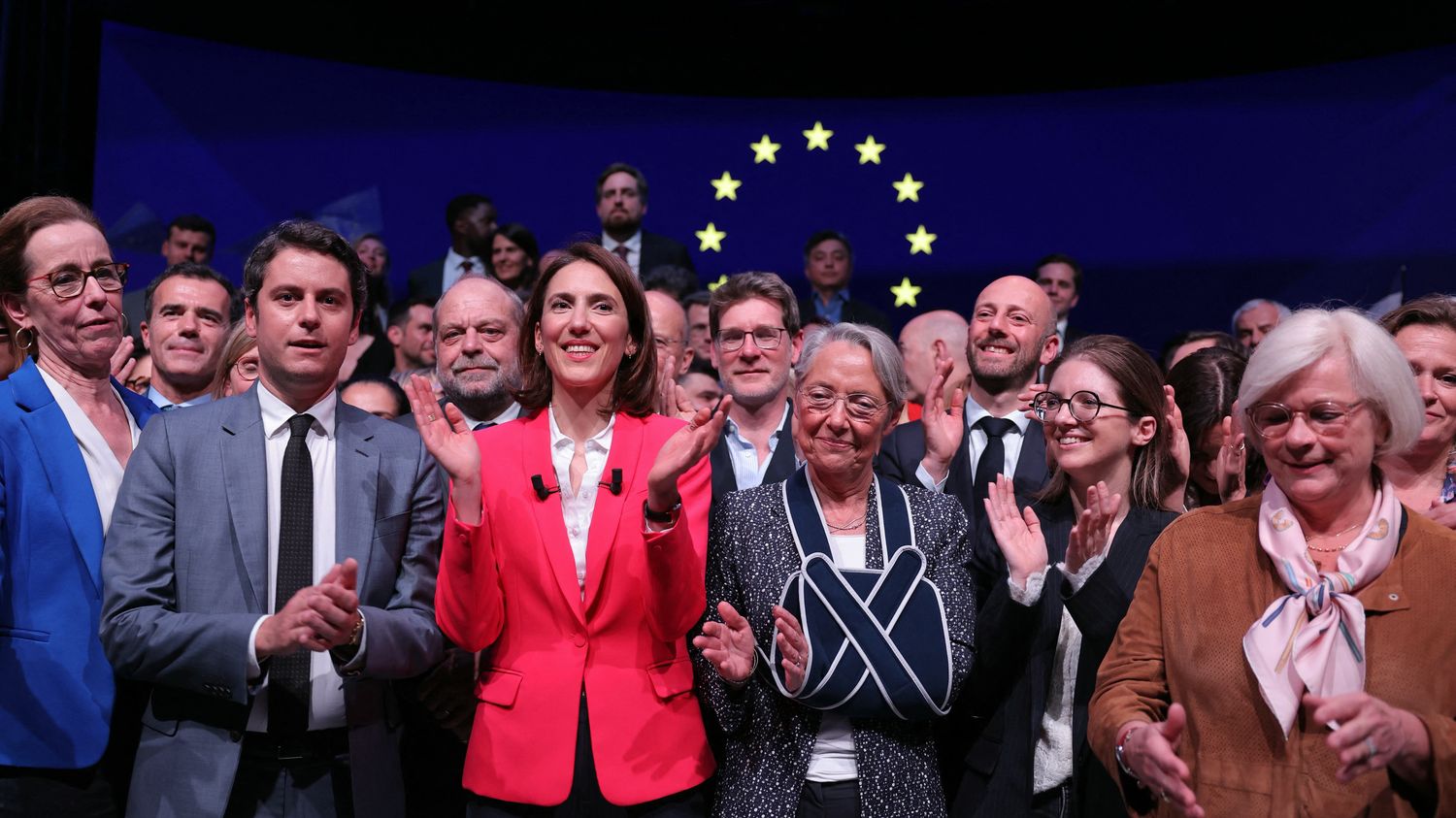 Elections européennes : en meeting à Paris, le camp présidentiel sonne "la mobilisation générale" pour soutenir Valérie Hayer