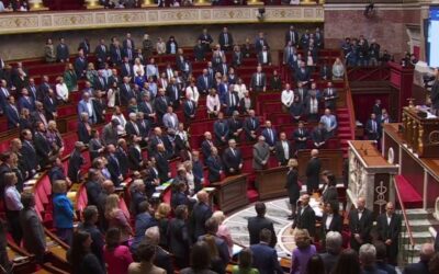 Émeutes Nouvelle-Calédonie: Division à l’Assemblée sur le voyage de Macron