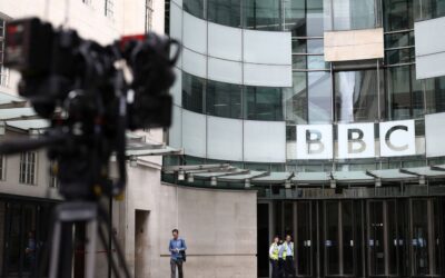 Modèle britannique de la BBC : Inspiration pour la réforme de l’audiovisuel public en France?