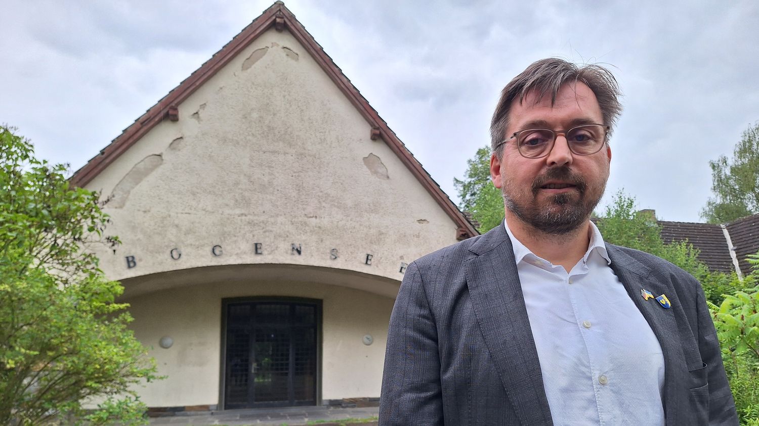 Reportage



  

    
      
    
  
  "Il faut conserver les traces de l'histoire" : sans repreneur, l'ancienne villa de Joseph Goebbels, figure du nazisme, pourrait être rasée