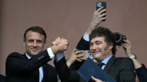 :
    Vidéo



  

    
      
    
  
  "La France ne signera pas en l'état ce traité Mercosur" : en Argentine, Emmanuel Macron défend auprès de Javier Milei les agriculteurs français